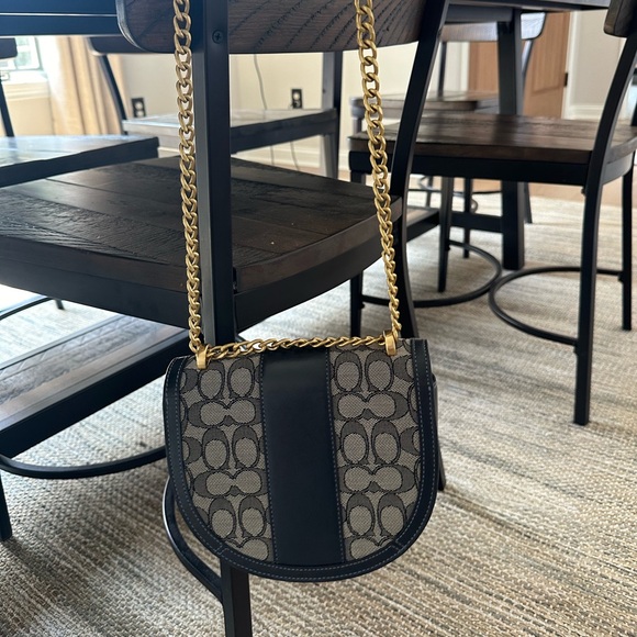 Coach Alie Saddle Crossbody in Signature Jacquard - Picture 5 of 6